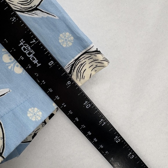 VSTR Shirt Mens Medium Blue Skull Snowman Christmas Button Up Short Sleeve NWT - Picture 9 of 12